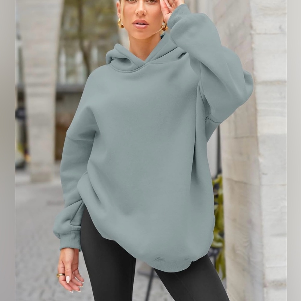 Women’s Oversized Sweatshirt / Hoodie